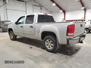 2010 GMC Sierra 1500 SLE z VIN 3GTRKVE30AG166548, wystawiony jako Copart lot #53606675 z przebiegiem 182 717 mil mil oraz Szkoda całkowita • Salvage title. Historia ofert i sprzedaży dostępna na DreamBid. Obrazek 2.