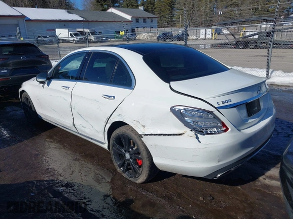 2016 Mercedes-Benz C C 300 Luxury with VIN 55SWF4KB2GU160423, listed as a IAAI auction lot 41690331 with 94,494 mi miles. Bid and sale history available at carsss.com. Image 14.