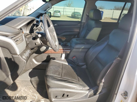 2017 GMC Yukon XL SLT with VIN 1GKS2GKC9HR180738, listed as a Copart auction lot 46830145 with 118,931 mi miles and Salvage Title. Bid and sale history available at carsss.com. Image 7.