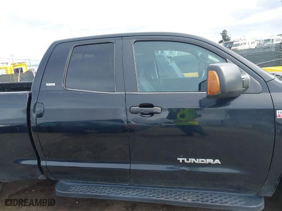 2007 Toyota Tundra SR5 with VIN 5TBRV541X7S450201, listed as a IAAI auction lot 41467261 with 261,614 mi miles. Bid and sale history available at carsss.com. Image 13.