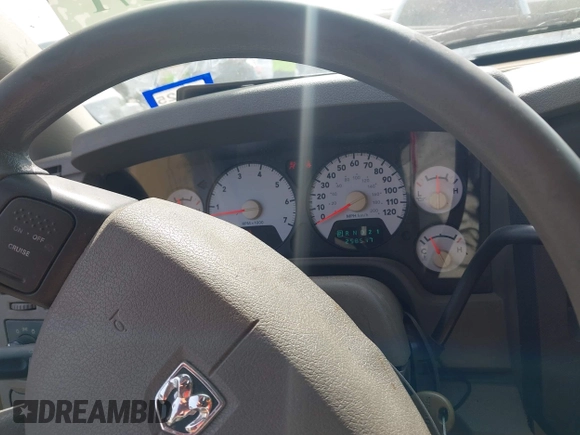 2008 Dodge 1500 SLT with VIN 1D7HA182X8J152357, listed as a IAAI auction lot 42271571 with 258,517 mi miles and . Bid and sale history available at DreamBid. Image 7.