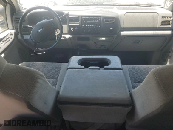 2004 Ford F-350 XL with VIN 1FTSW31P44EB59942, listed as a Copart auction lot 61504575 with 162,590 mi miles and Clean title. Bid and sale history available at DreamBid. Image 8.