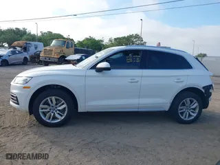 2020 Audi Q5 Premium with VIN WA1ANAFY2L2066089, listed as a IAAI auction lot 41934177 with 52,340 mi miles. Bid and sale history available at carsss.com. Image 15.