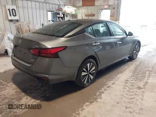 2022 Nissan Altima SV z VIN 1N4BL4DW8NN406517, wystawiony jako IAAI lot #42220335 z przebiegiem 64 680 mil mil oraz . Historia ofert i sprzedaży dostępna na DreamBid. Obrazek 4.