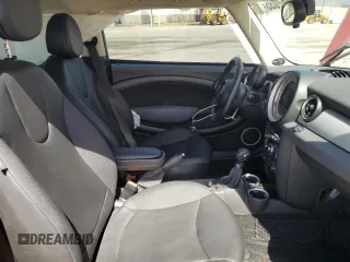 2012 MINI Hardtop with VIN WMWSU3C53CT257045, listed as a Copart auction lot 51662035 with 176,567 mi miles and Salvage Title. Bid and sale history available at DreamBid. Image 7.