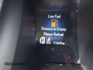 2017 Toyota Avalon XLE z VIN 4T1BK1EB3HU245765, wystawiony jako IAAI lot #42197337 z przebiegiem 173 649 mil mil oraz . Historia ofert i sprzedaży dostępna na DreamBid. Obrazek 15.