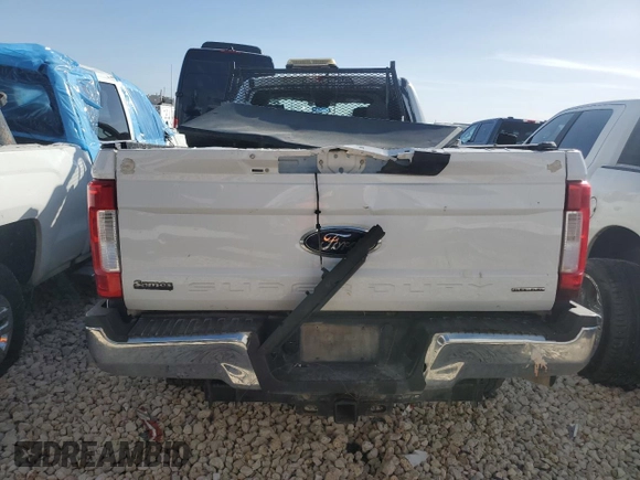 2019 Ford F-250 XL with VIN 1FT7W2B69KEC61997, listed as a Copart auction lot 44033075 with Not provided miles and Salvage title. Bid and sale history available at DreamBid. Image 6.
