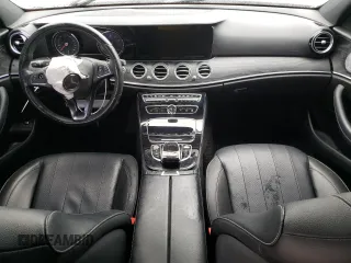 2017 Mercedes-Benz E-Class E 300 Luxury with VIN WDDZF4JB4HA039618, listed as a Copart auction lot 45012933 with 61,892 mi miles. Bid and sale history available at carsss.com. Image 8.