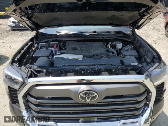2024 Toyota Tundra Limited z VIN 5TFJA5DB2RX153316, wystawiony jako Copart lot #60074415 z przebiegiem 19 592 mil mil oraz Szkoda całkowita • Salvage title. Historia ofert i sprzedaży dostępna na DreamBid. Obrazek 11.