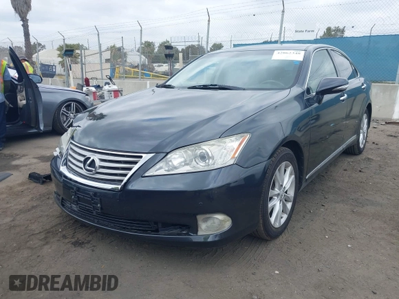 2010 Lexus ES with VIN JTHBK1EGXA2405379, listed as a IAAI auction lot 42062348 with 73,526 mi miles. Bid and sale history available at carsss.com. Image 2.