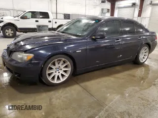 2006 BMW 7 Series 750i z VIN WBAHL83596DT04619, wystawiony jako Copart lot #57069735 z przebiegiem 106 699 mil mil oraz Szkoda całkowita • Salvage title. Historia ofert i sprzedaży dostępna na DreamBid. Obrazek 1.
