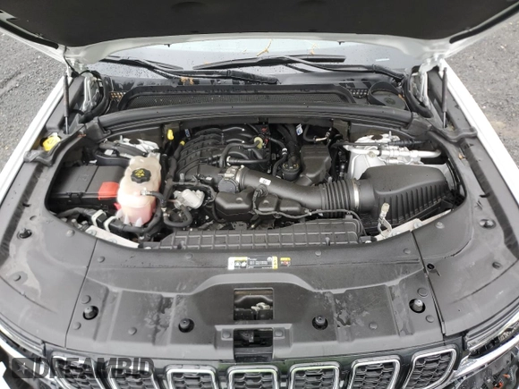2023 Jeep Grand Cherokee Limited with VIN 1C4RJKBG8P8841313, listed as a Copart auction lot 55819765 with 32,982 mi miles and Salvage title. Bid and sale history available at DreamBid. Image 12.