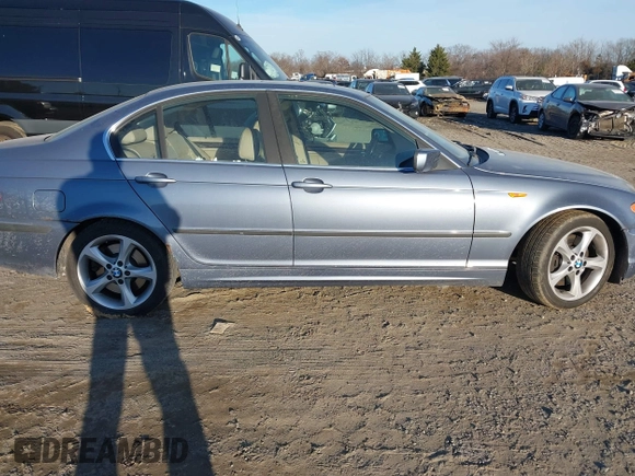 2003 BMW 3 Series 330i with VIN WBAEV53493KM30960, listed as a IAAI auction lot 41420568 with 192,456 mi miles. Bid and sale history available at carsss.com. Image 12.