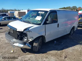 2007 Chevrolet Express Cargo Van with VIN 1GCFG15X171172320, listed as a IAAI auction lot 41072238 with 300,000 mi miles. Bid and sale history available at carsss.com. Image 16.