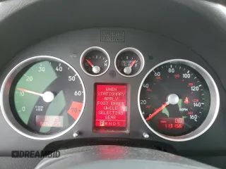 2005 Audi TT z VIN TRUWF28N451001406, wystawiony jako Copart lot #55391845 z przebiegiem 113 156 mil mil oraz Szkody całkowita. Historia ofert i sprzedaży dostępna na DreamBid. Obrazek 9.