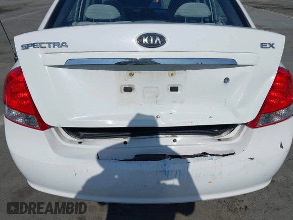 2009 Kia Spectra LX z VIN KNAFE222995623894, wystawiony jako IAAI lot #42385181 z przebiegiem 119 030 mil mil oraz . Historia ofert i sprzedaży dostępna na DreamBid. Obrazek 6.