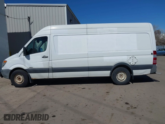 2011 Mercedes-Benz Sprinter Cargo with VIN WD3PE8CB5B5607099, listed as a IAAI auction lot 41802421 with 286,420 mi miles. Bid and sale history available at carsss.com. Image 14.