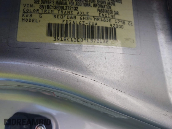 2009 Nissan Versa S z VIN 3N1BC13E09L372132, wystawiony jako IAAI lot #42314068 z przebiegiem 135 829 mil mil oraz . Historia ofert i sprzedaży dostępna na DreamBid. Obrazek 9.