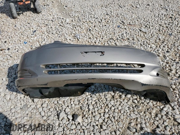 2004 Toyota Camry LE with VIN 4T1BE32K14U329066, listed as a Copart auction lot 60711515 with 178,144 mi miles and Salvage title. Bid and sale history available at DreamBid. Image 12.