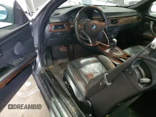 2007 BMW 3 Series 328i с VIN WBAWR335X7PX79480, выставлен на аукционе Copart как лот 83006784 с пробегом 139 645 миль миль и Списание • Salvage title. История ставок и продаж доступна на DreamBid. Изображение 8.