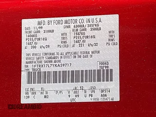 2000 Ford F-150 XL with VIN 1FTRX17L7YKA59717, listed as a IAAI auction lot 40887691 with 104,095 mi miles. Bid and sale history available at carsss.com. Image 9.