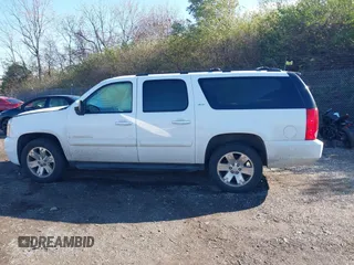 2008 GMC Yukon XL SLT 4SB z VIN 1GKFK16308R106715, wystawiony jako IAAI lot #40669557 z przebiegiem 268 028 mil mil oraz . Historia ofert i sprzedaży dostępna na DreamBid. Obrazek 15.