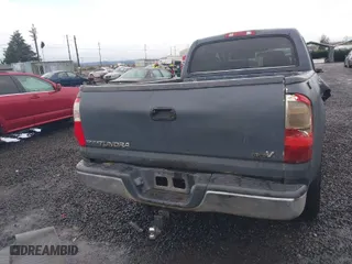 2005 Toyota Tundra SR5 with VIN 5TBET341X5S464007, listed as a IAAI auction lot 41232752 with 225,599 mi miles. Bid and sale history available at carsss.com. Image 17.
