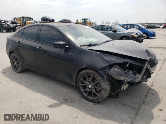 2015 Dodge Dart SXT z VIN 1C3CDFBB0FD330780, wystawiony jako Copart lot #57816875 z przebiegiem Nie podano mil oraz Szkoda całkowita • Salvage title. Historia ofert i sprzedaży dostępna na DreamBid. Obrazek 4.