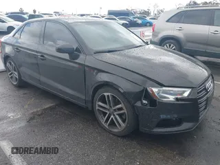 2020 Audi A3 Premium z VIN WAUAUGFFXLA097944, wystawiony jako IAAI lot #41771285 z przebiegiem 75 906 mil mil oraz . Historia ofert i sprzedaży dostępna na DreamBid. Obrazek 1.