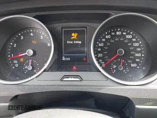 2021 Volkswagen Tiguan SE z VIN 3VV2B7AX5MM057743, wystawiony jako IAAI lot #42471192 z przebiegiem 80 133 mil mil oraz . Historia ofert i sprzedaży dostępna na DreamBid. Obrazek 7.