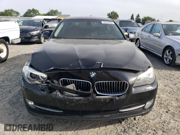 2012 BMW 5 Series 528i z VIN WBAXG5C56CDY28661, wystawiony jako Copart lot #53372745 z przebiegiem 130 810 mil mil oraz Szkoda całkowita • Salvage title. Historia ofert i sprzedaży dostępna na DreamBid. Obrazek 5.