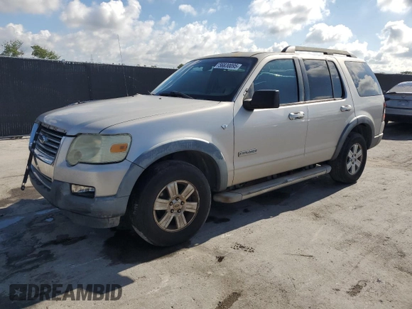 2007 Ford Explorer XLT z VIN 1FMEU73867UA47570, wystawiony jako Copart lot #56830095 z przebiegiem 207 932 mil mil oraz Szkoda całkowita • Salvage title. Historia ofert i sprzedaży dostępna na DreamBid. Obrazek 1.