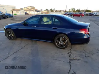 2018 Mercedes-Benz E-Class E 300 with VIN WDDZF4JB6JA439914, listed as a Copart auction lot 36850943 with 42,245 mi miles. Bid and sale history available at carsss.com. Image 2.