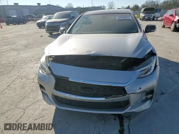 2018 Infiniti QX30 Premium z VIN SJKCH5CP0JA049834, wystawiony jako Copart lot #42970255 z przebiegiem 113 394 mil mil oraz Szkoda całkowita • Salvage title. Historia ofert i sprzedaży dostępna na DreamBid. Obrazek 10.
