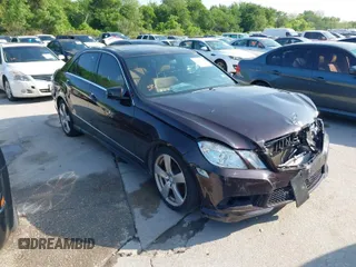 2011 Mercedes-Benz E-Class E 350 Luxury with VIN WDDHF5GB9BA477115, listed as a IAAI auction lot 42050180 with 126,234 mi miles. Bid and sale history available at carsss.com. Image 1.