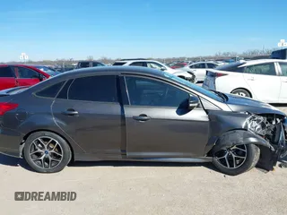 2016 Ford Focus SE with VIN 1FADP3F21GL262907, listed as a IAAI auction lot 41657582 with 62,789 mi miles. Bid and sale history available at carsss.com. Image 13.
