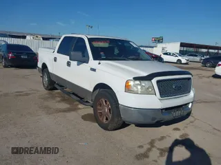 2005 Ford F-150 XLT with VIN 1FTPW12585FA54825, listed as a IAAI auction lot 41662210 with 288,819 mi miles. Bid and sale history available at carsss.com. Image 1.