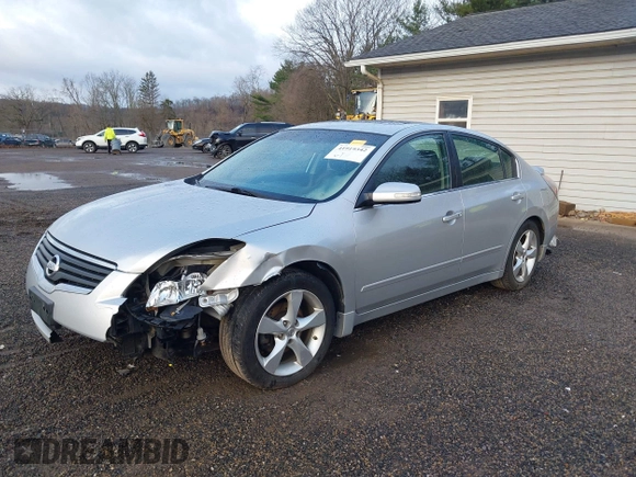 2008 Nissan Altima 3.5 SE with VIN 1N4BL21E88N454376, listed as a IAAI auction lot 41919342 with 243,006 mi miles. Bid and sale history available at carsss.com. Image 2.