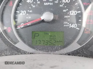 2005 Hyundai Tucson GLS with VIN KM8JN72D65U192566, listed as a IAAI auction lot 40457875 with 177,352 mi miles. Bid and sale history available at carsss.com. Image 15.