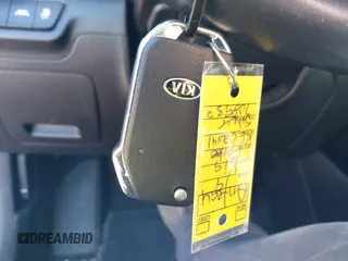 2019 Kia Forte S z VIN 3KPF34AD0KE020141, wystawiony jako IAAI lot #41857548 z przebiegiem 111 021 mil mil oraz . Historia ofert i sprzedaży dostępna na DreamBid. Obrazek 11.