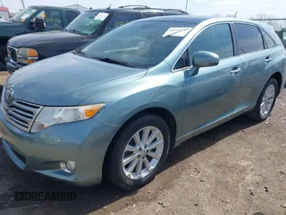 2010 Toyota Venza with VIN 4T3ZA3BBXAU037042, listed as a IAAI auction lot 41913264 with 194,847 mi miles. Bid and sale history available at carsss.com. Image 17.