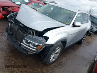 2018 Volkswagen Atlas S with VIN 1V2AP2CA3JC531272, listed as a IAAI auction lot 41224191 with 127,276 mi miles and . Bid and sale history available at DreamBid. Image 17.