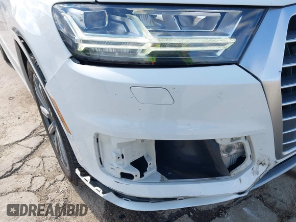 2019 Audi Q7 Premium Plus with VIN WA1LAAF78KD002413, listed as a IAAI auction lot 42212732 with 111,667 mi miles and . Bid and sale history available at DreamBid. Image 6.