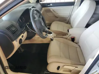 2010 Volkswagen Jetta Limited Edition z VIN 3VWRZ7AJ2AM162561, wystawiony jako Copart lot #64070645 z przebiegiem 22 361 mil mil oraz Szkoda całkowita • Salvage title. Historia ofert i sprzedaży dostępna na DreamBid. Obrazek 7.