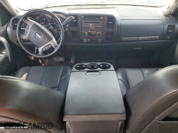 2013 GMC Sierra 1500 SLE with VIN 3GTP1VE09DG301496, listed as a Copart auction lot 57856585 with 132,411 mi miles and Non repairable. Bid and sale history available at DreamBid. Image 8.