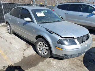 2003 Volkswagen Passat GLS with VIN WVWPD63B13P252578, listed as a IAAI auction lot 41660963 with 151,253 mi miles. Bid and sale history available at carsss.com. Image 1.