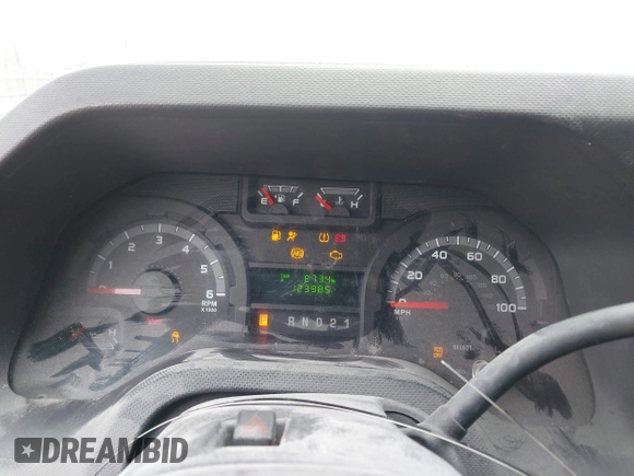 2013 Ford Econoline Cargo Commercial z VIN 1FTNE2EW5DDA32862, wystawiony jako IAAI lot #42012064 z przebiegiem 123 985 mil mil oraz . Historia ofert i sprzedaży dostępna na DreamBid. Obrazek 7.