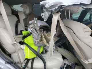 2024 Genesis GV80 z VIN KMUHCESC9RU192200, wystawiony jako Copart lot #44565085 z przebiegiem Nie podano mil oraz Nie do naprawy • Non repairable. Historia ofert i sprzedaży dostępna na DreamBid. Obrazek 11.