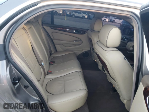 2008 Jaguar XJ Vanden Plas with VIN SAJWA82B18SH28807, listed as a Copart auction lot 42571155 with 97,548 mi miles and Salvage Title. Bid and sale history available at carsss.com. Image 11.