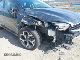 2021 Kia Forte LXS with VIN 3KPF24AD9ME409155, listed as a IAAI auction lot 41815723 with 30,973 mi miles. Bid and sale history available at carsss.com. Image 6.